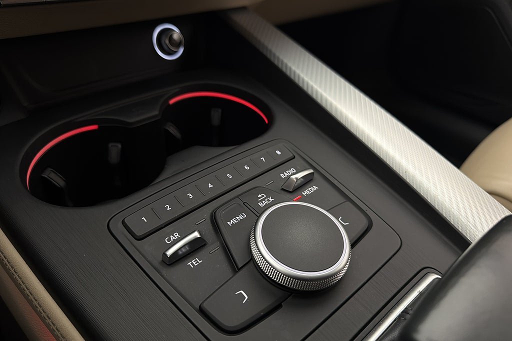 Vehicle Image 22