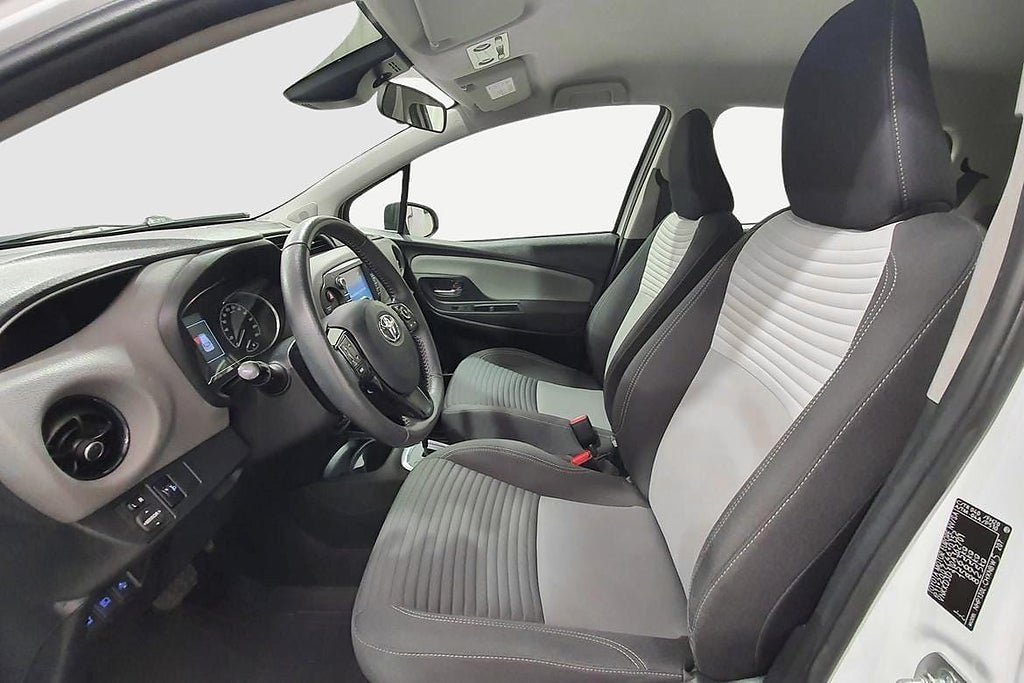 Vehicle Image 19