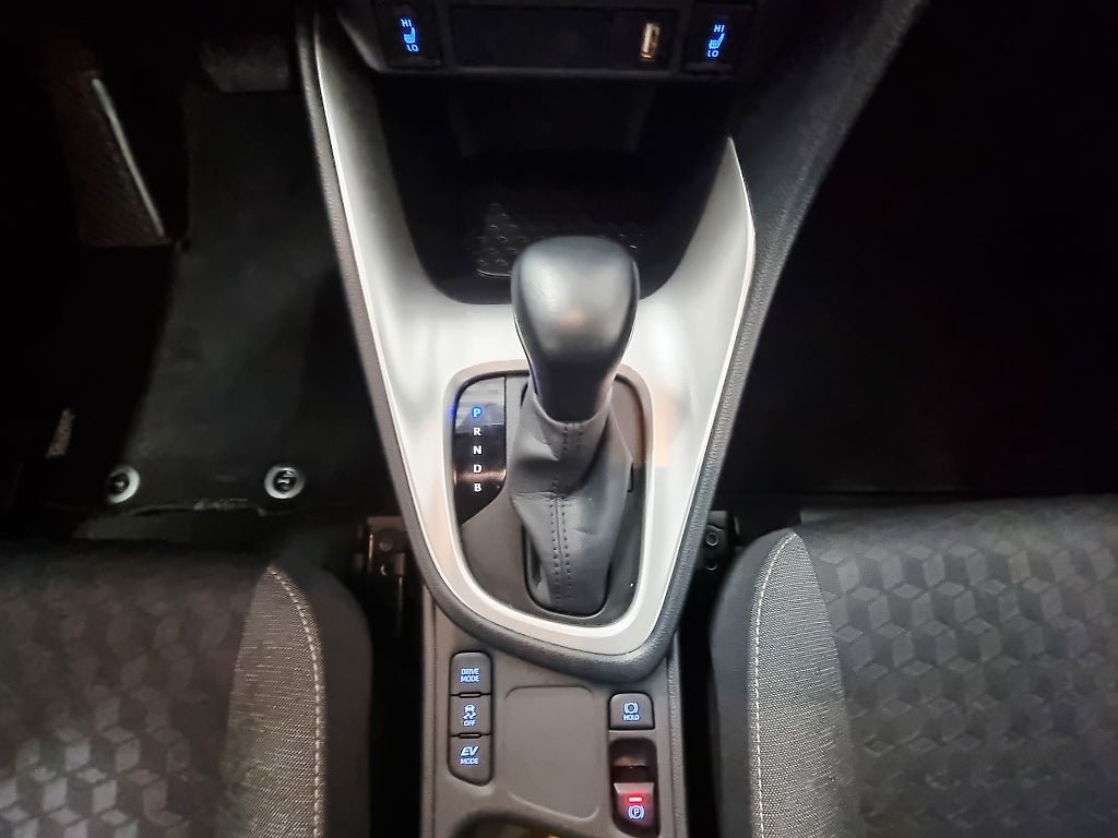 Vehicle Image 11