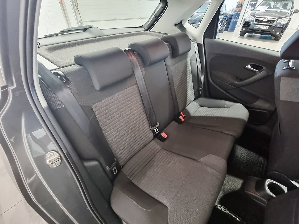 Vehicle Image 18