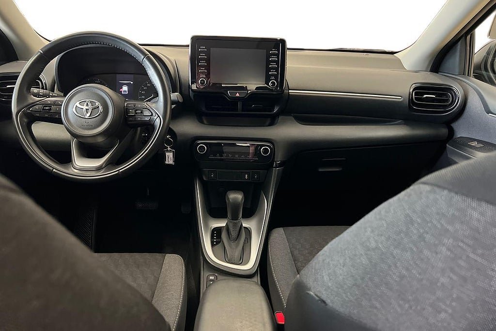 Vehicle Image 8