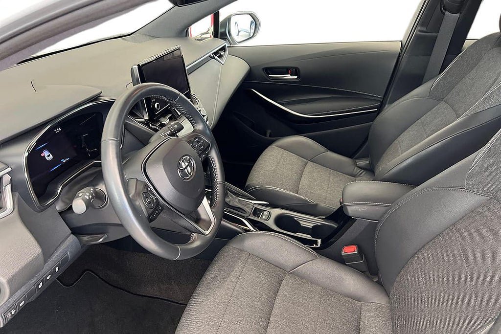 Vehicle Image 14