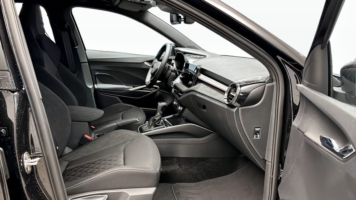 Vehicle Image 11