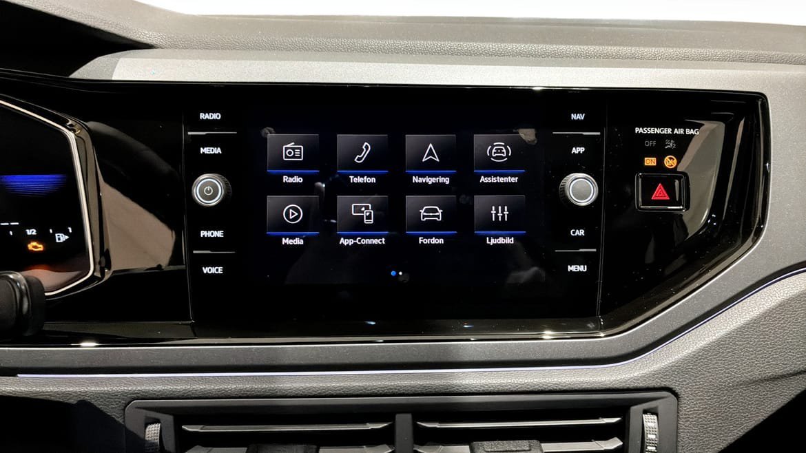 Vehicle Image 9