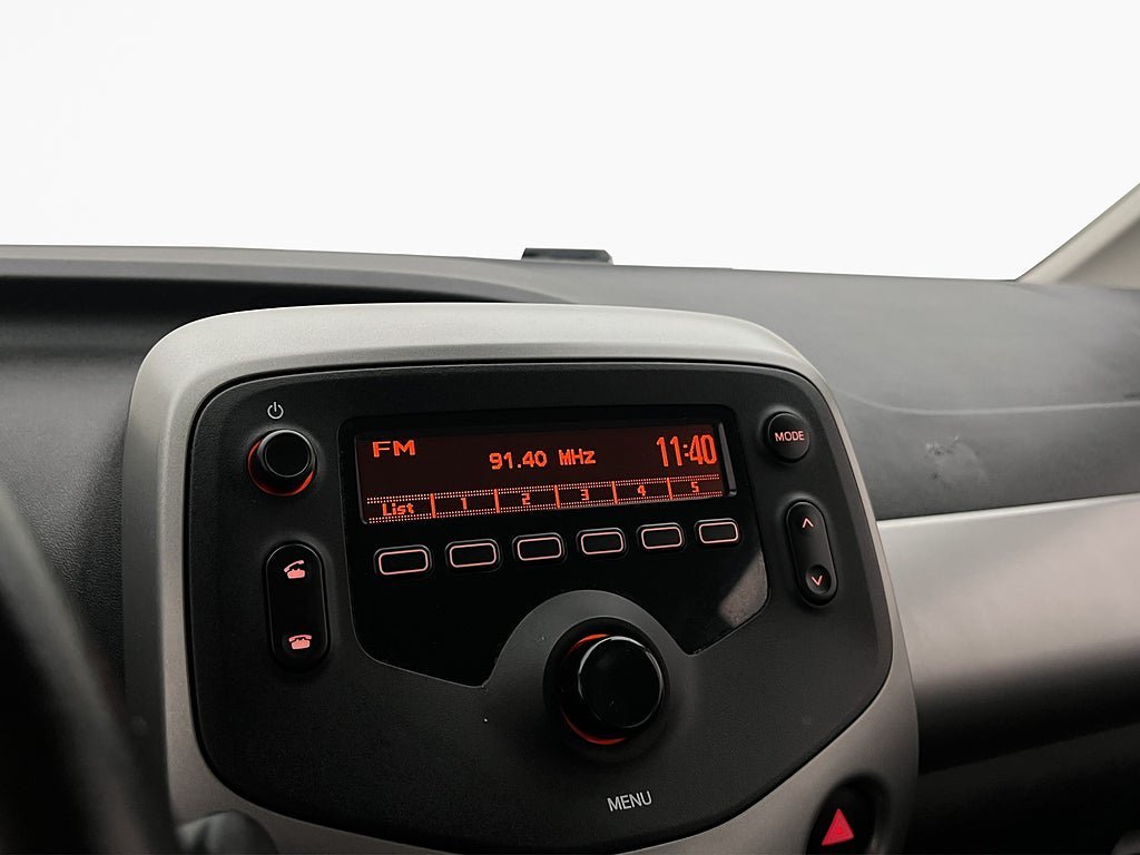 Vehicle Image 19