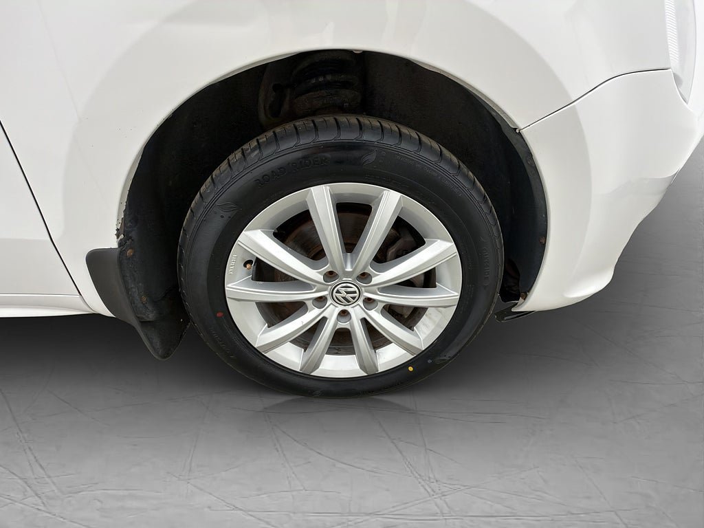 Vehicle Image 30
