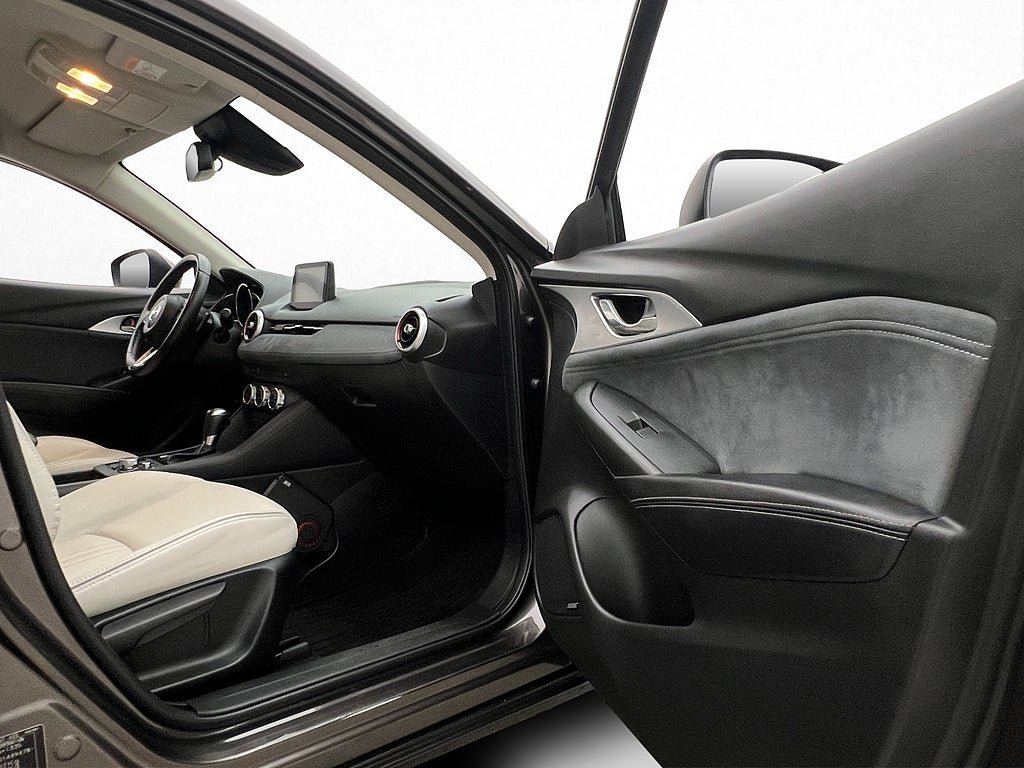 Vehicle Image 31