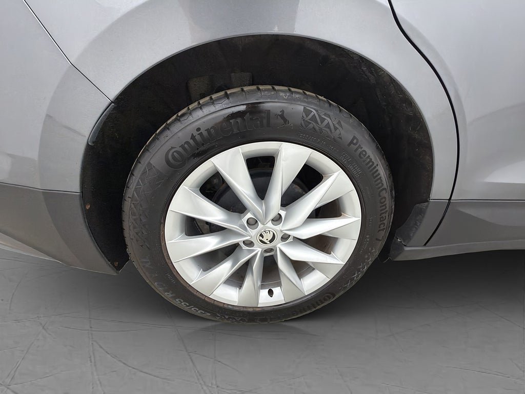 Vehicle Image 37