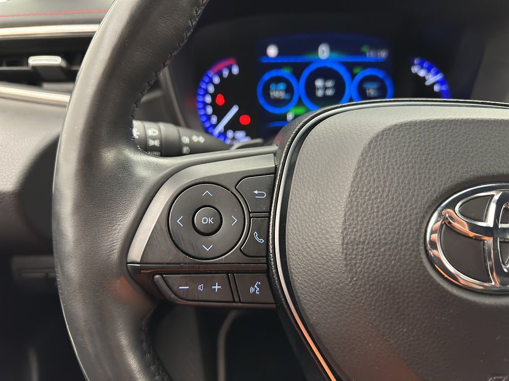 Vehicle Image 16