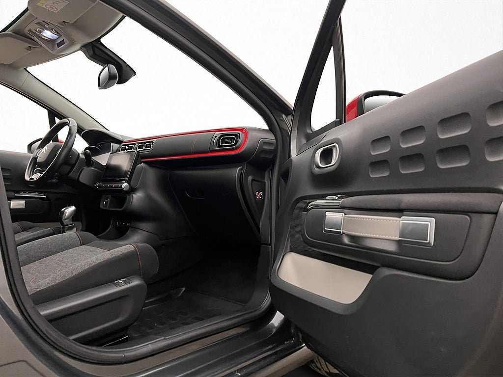 Vehicle Image 26