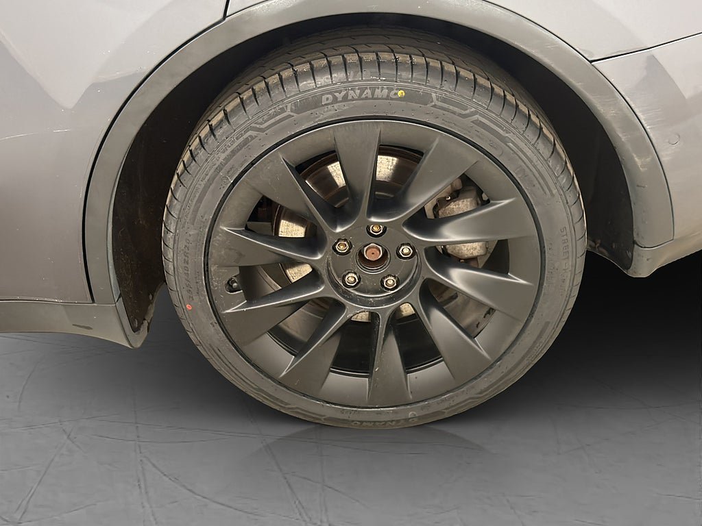 Vehicle Image 35