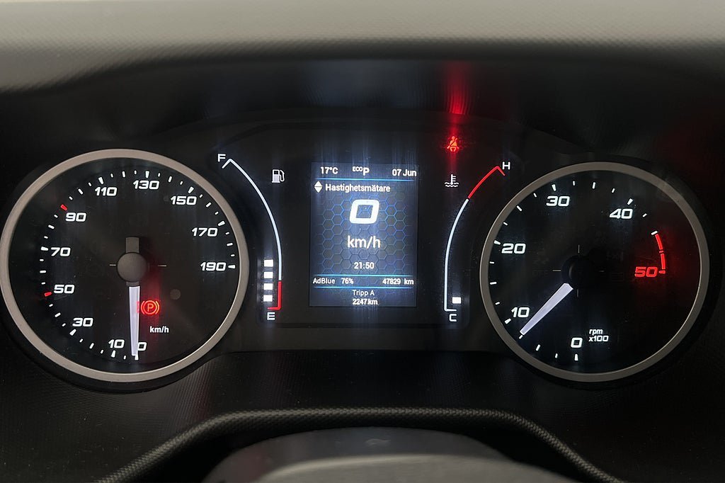 Vehicle Image 17