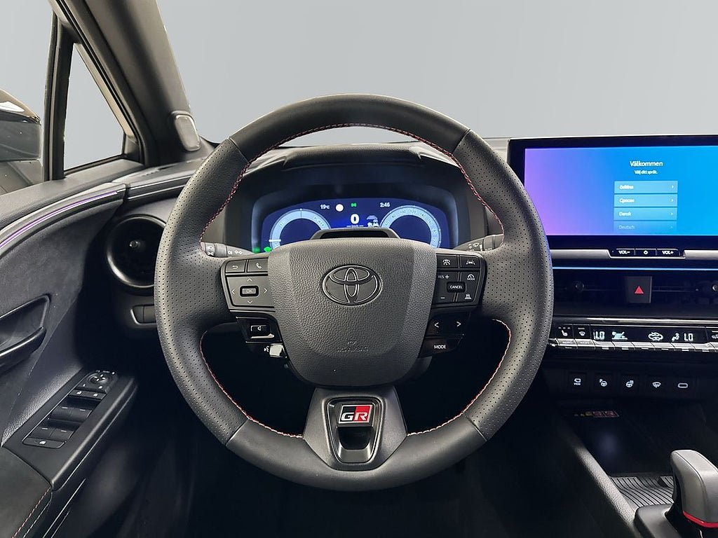 Vehicle Image 9