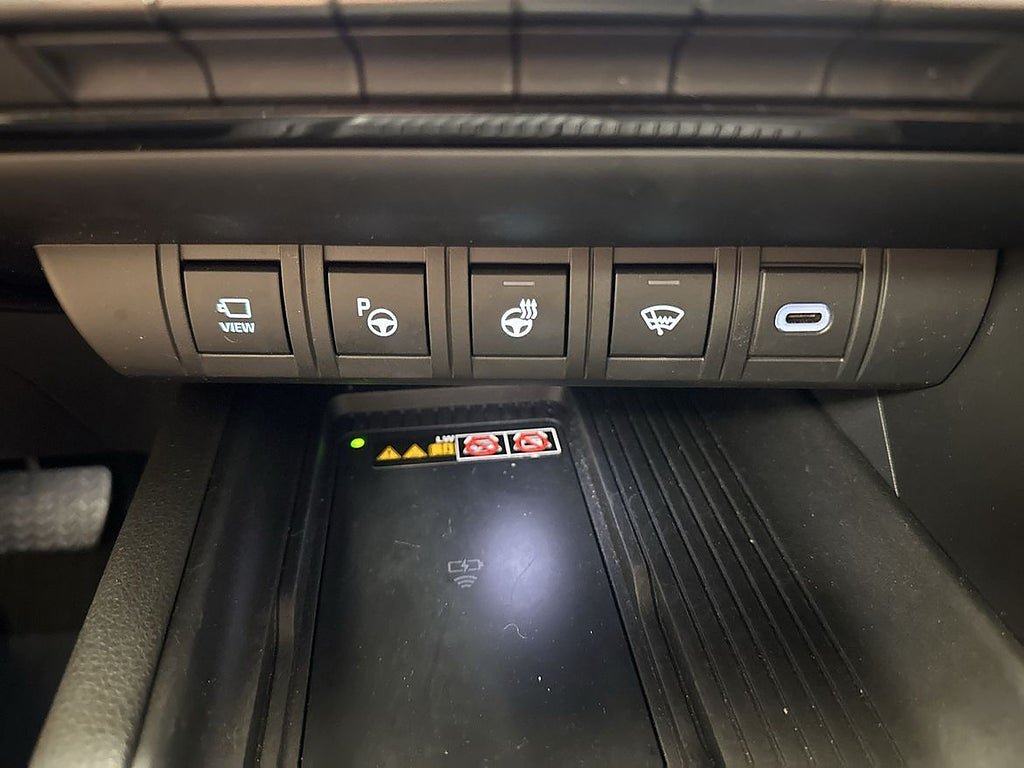 Vehicle Image 17