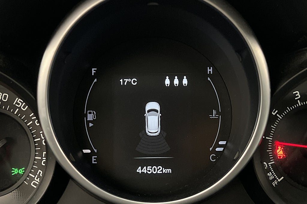 Vehicle Image 13