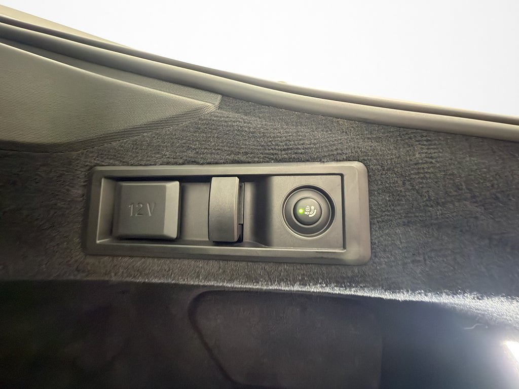 Vehicle Image 33