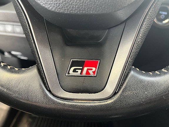 Vehicle Image 23