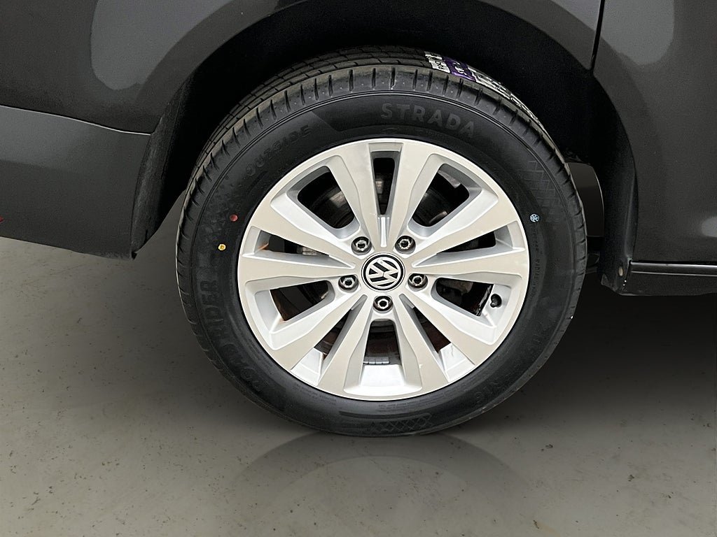 Vehicle Image 28
