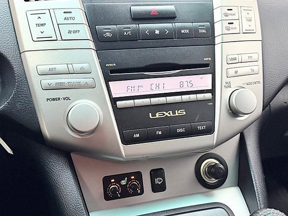 Vehicle Image 17