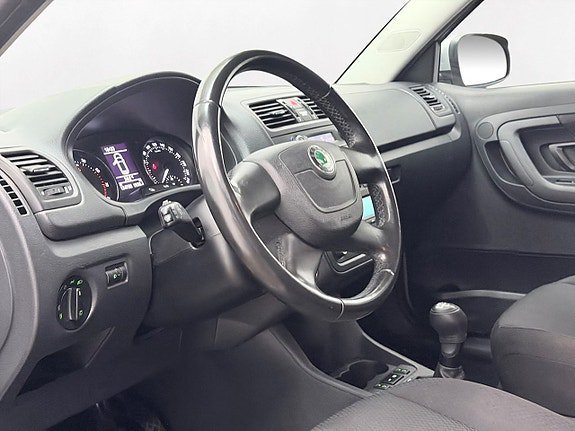 Vehicle Image 11
