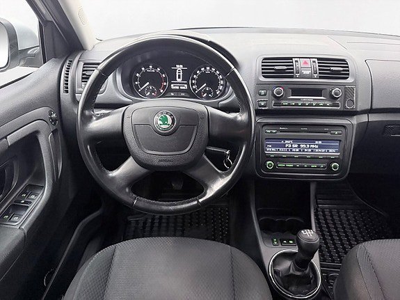Vehicle Image 15