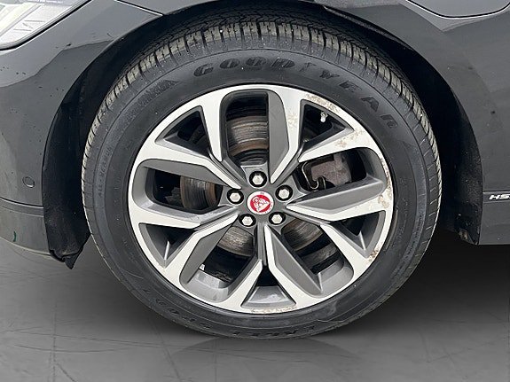 Vehicle Image 38