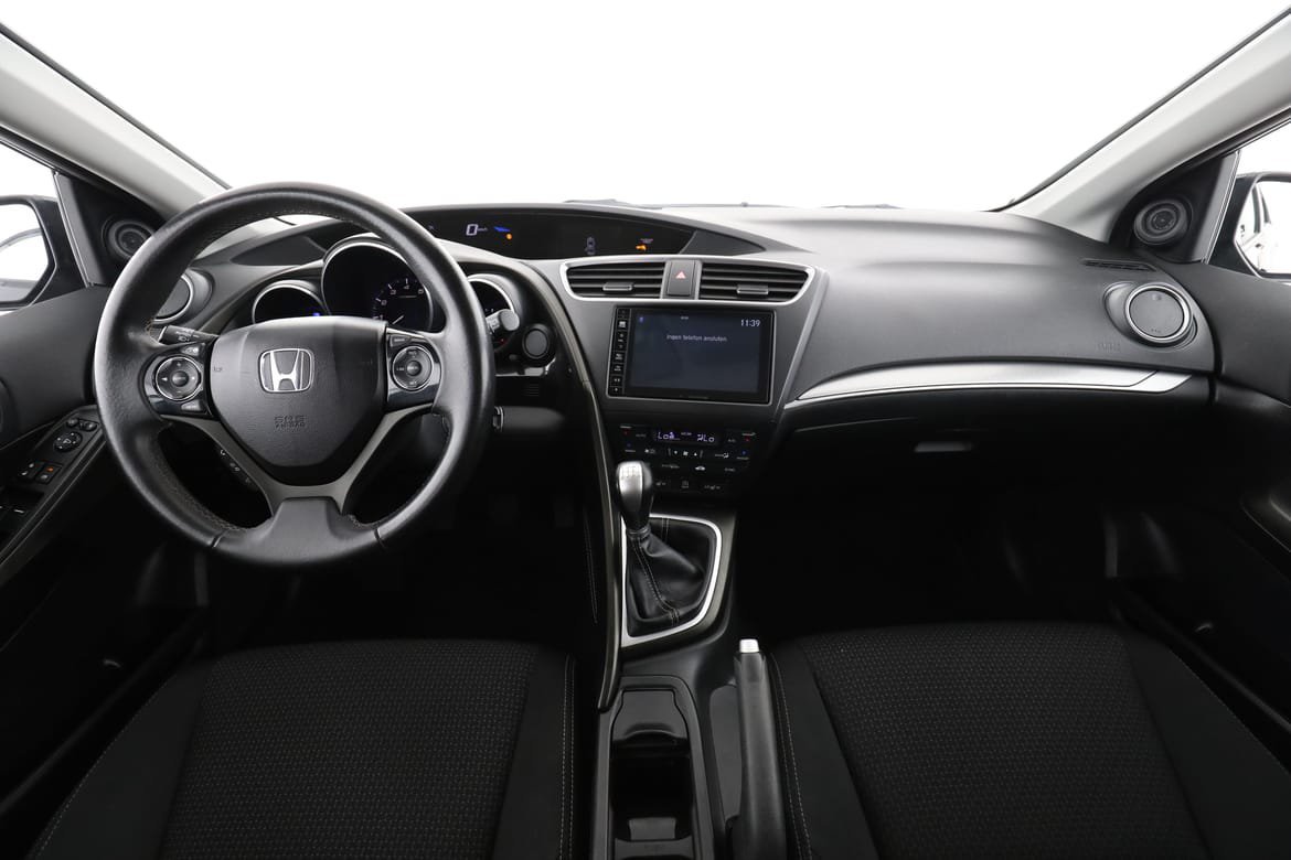 Vehicle Image 13