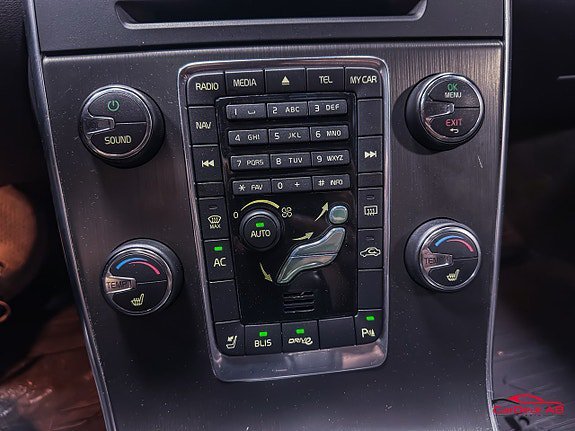 Vehicle Image 26