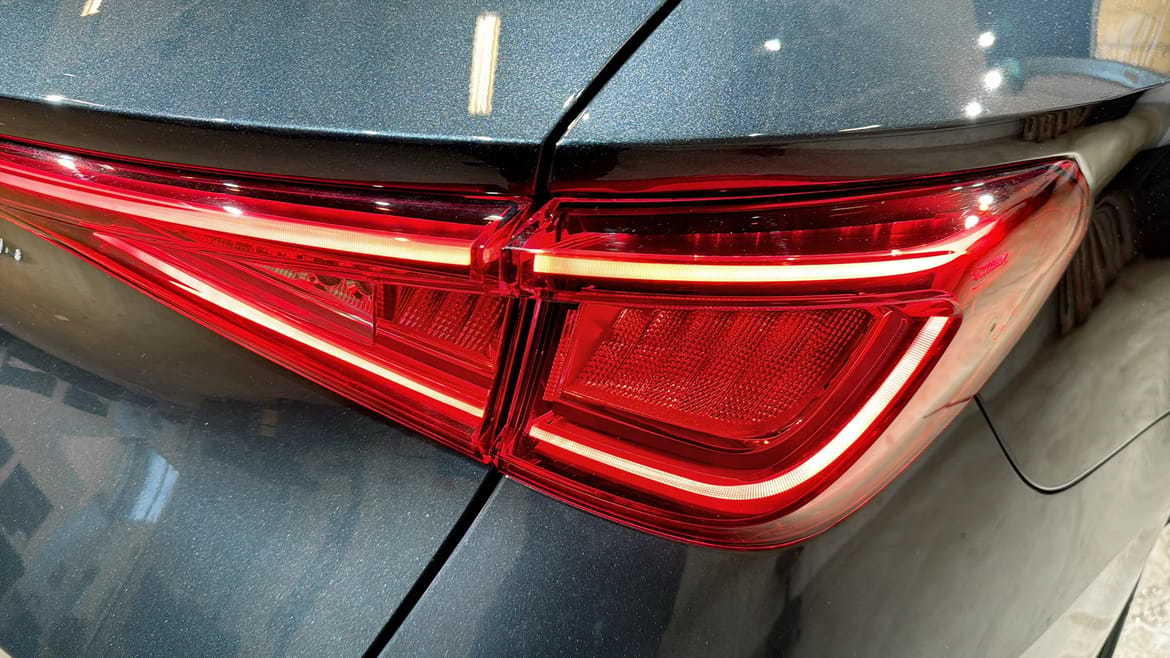 Vehicle Image 14