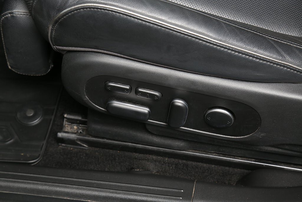 Vehicle Image 19