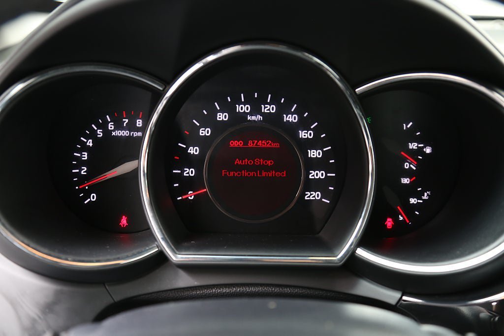 Vehicle Image 25