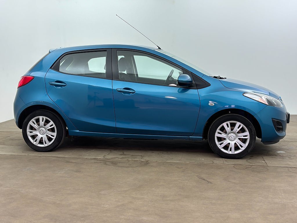 Vehicle Image 6