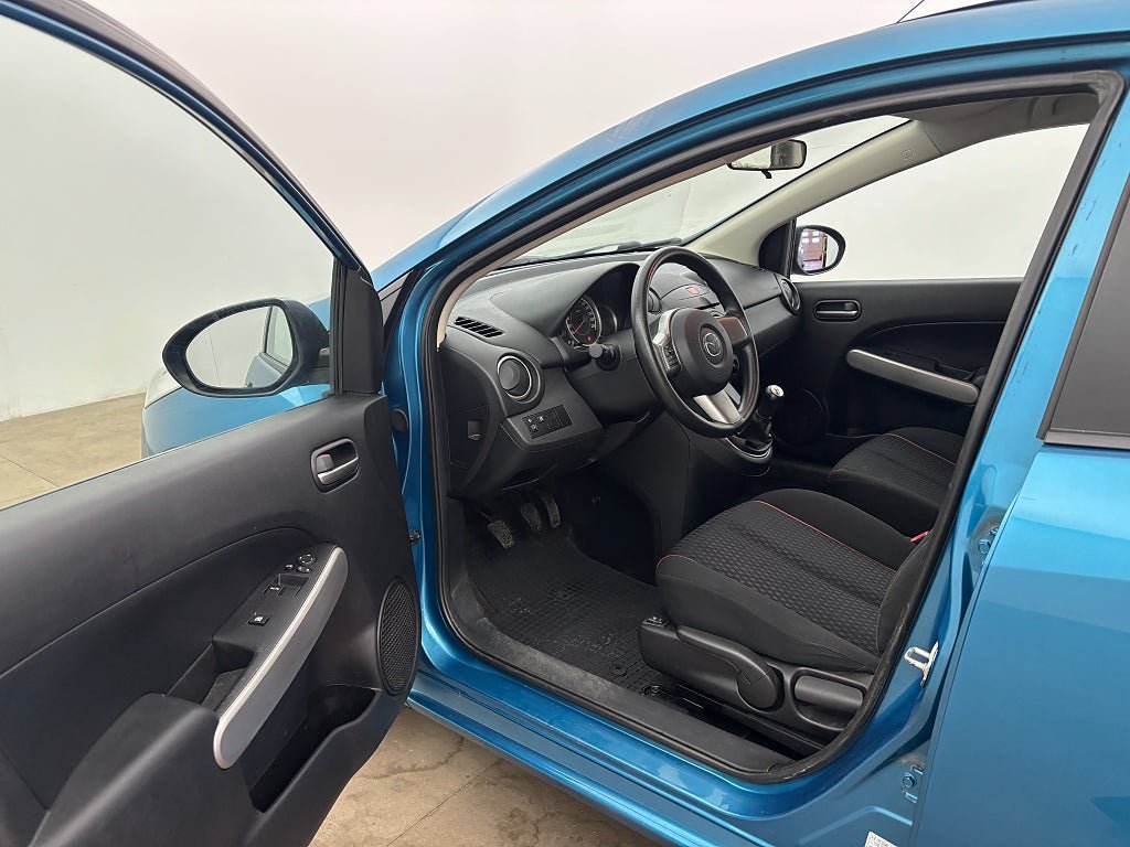 Vehicle Image 9