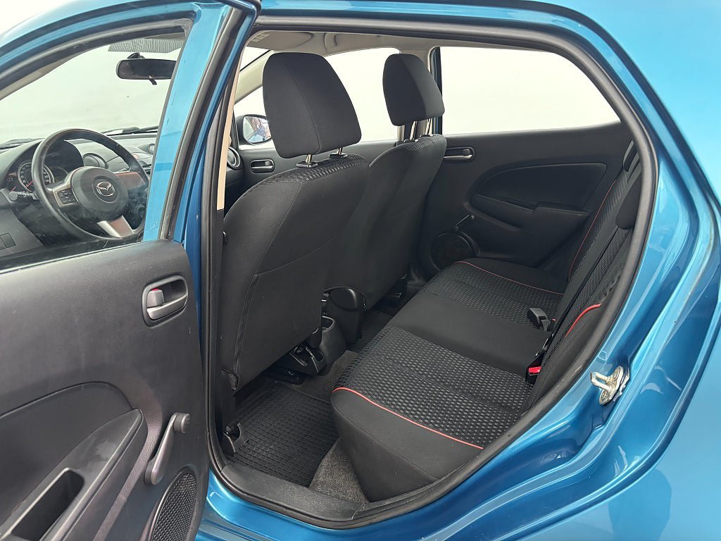 Vehicle Image 11