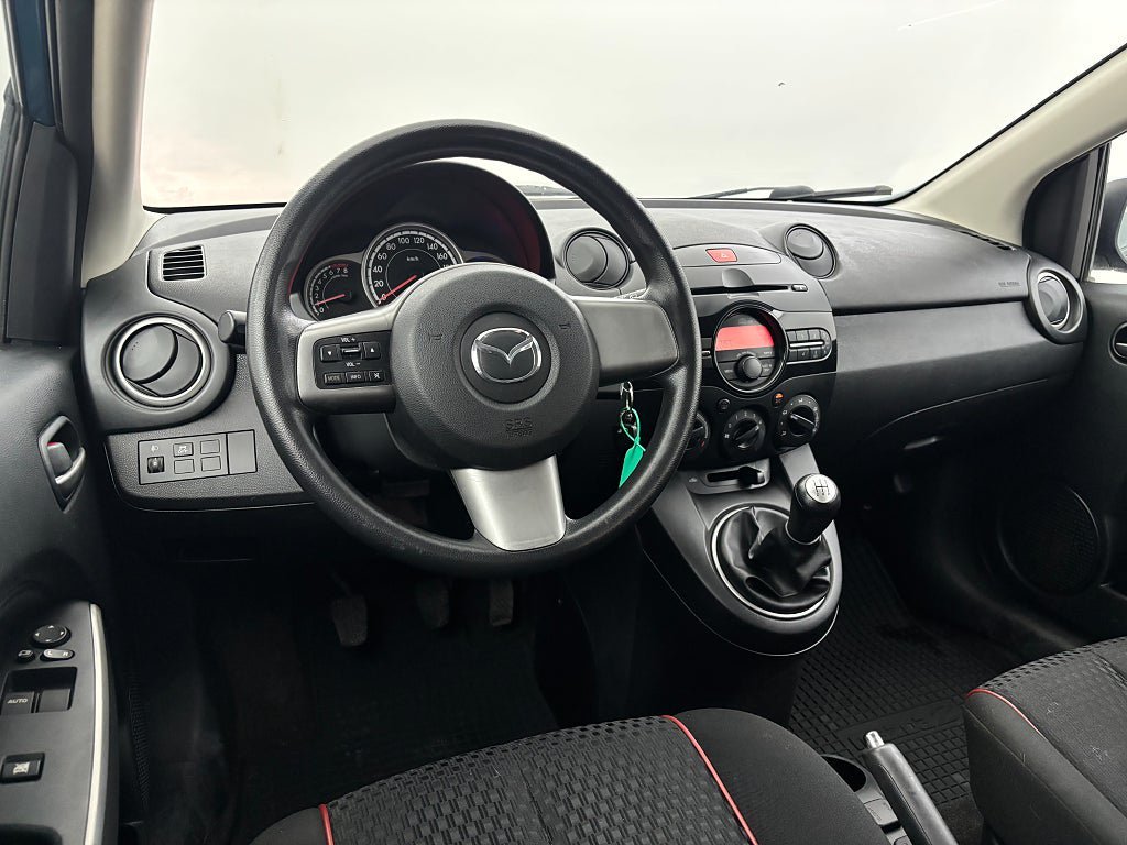 Vehicle Image 13