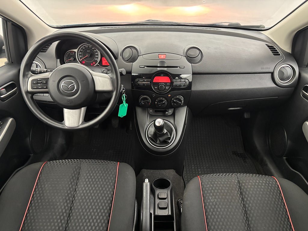 Vehicle Image 14