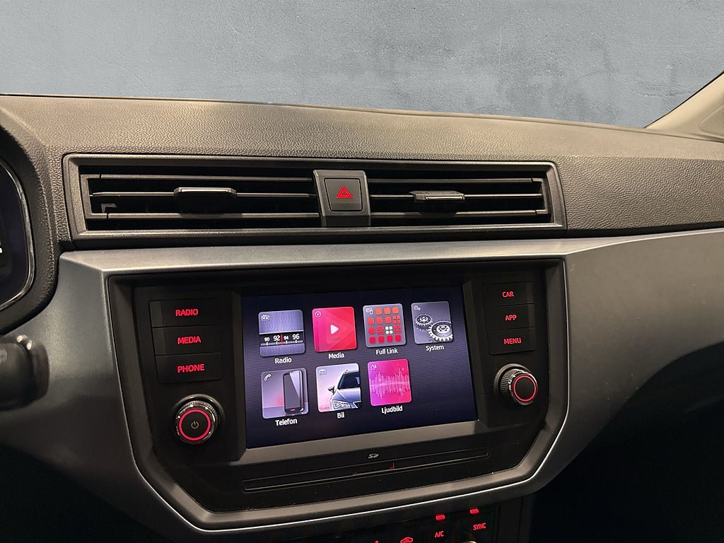 Vehicle Image 18