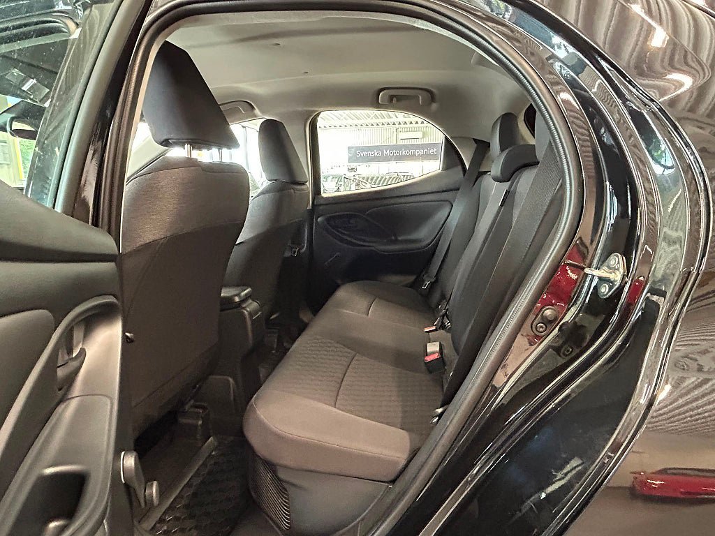 Vehicle Image 10