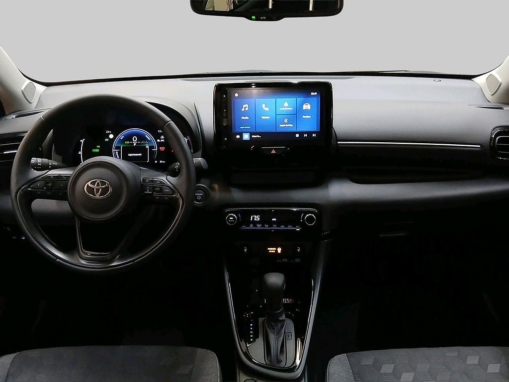 Vehicle Image 11