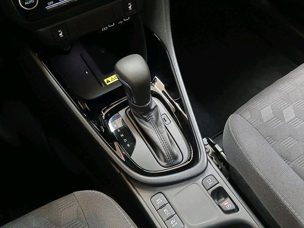 Vehicle Image 17