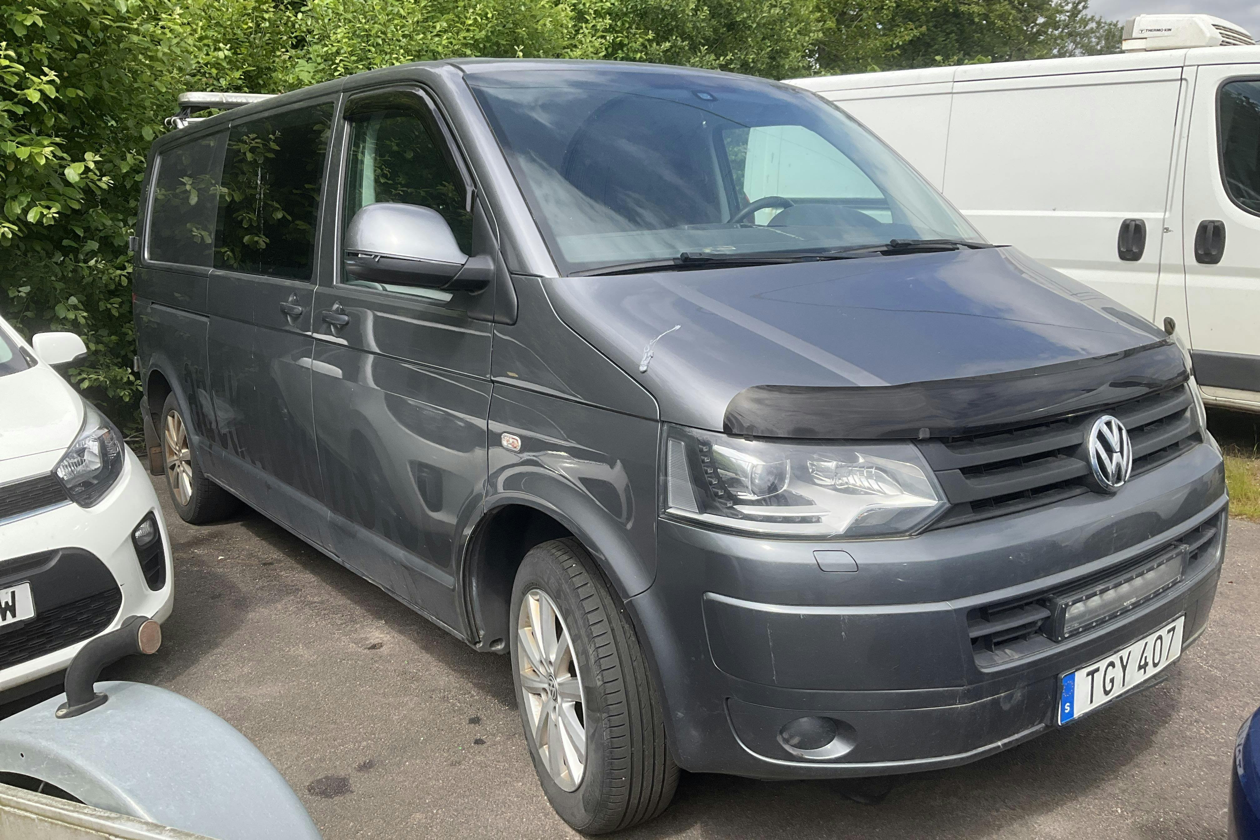 Vehicle Image 3