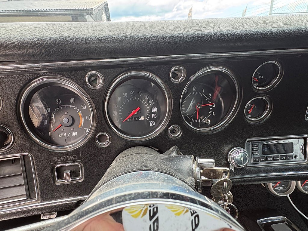 Vehicle Image 22