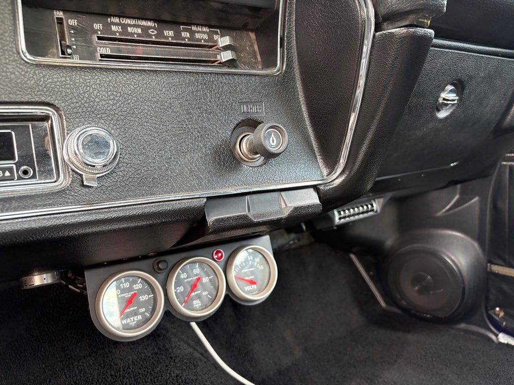 Vehicle Image 24