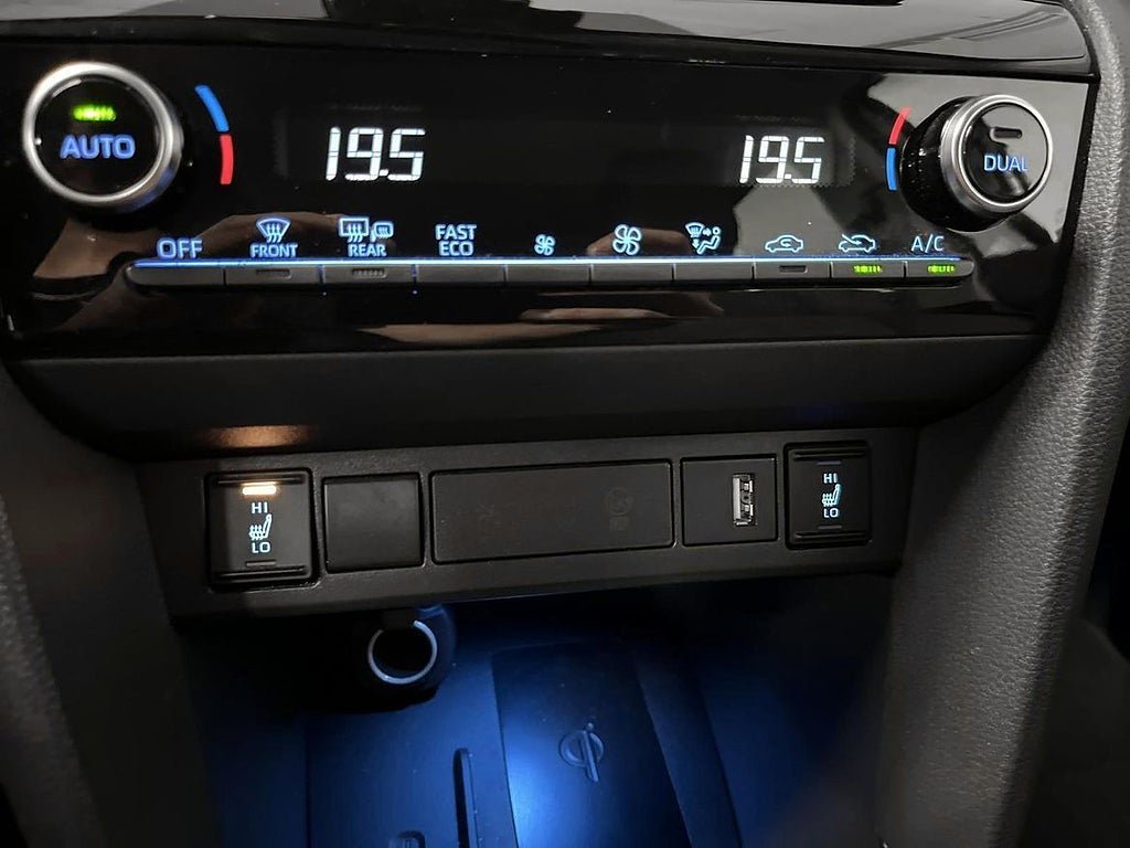 Vehicle Image 20