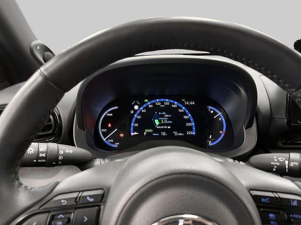 Vehicle Image 15