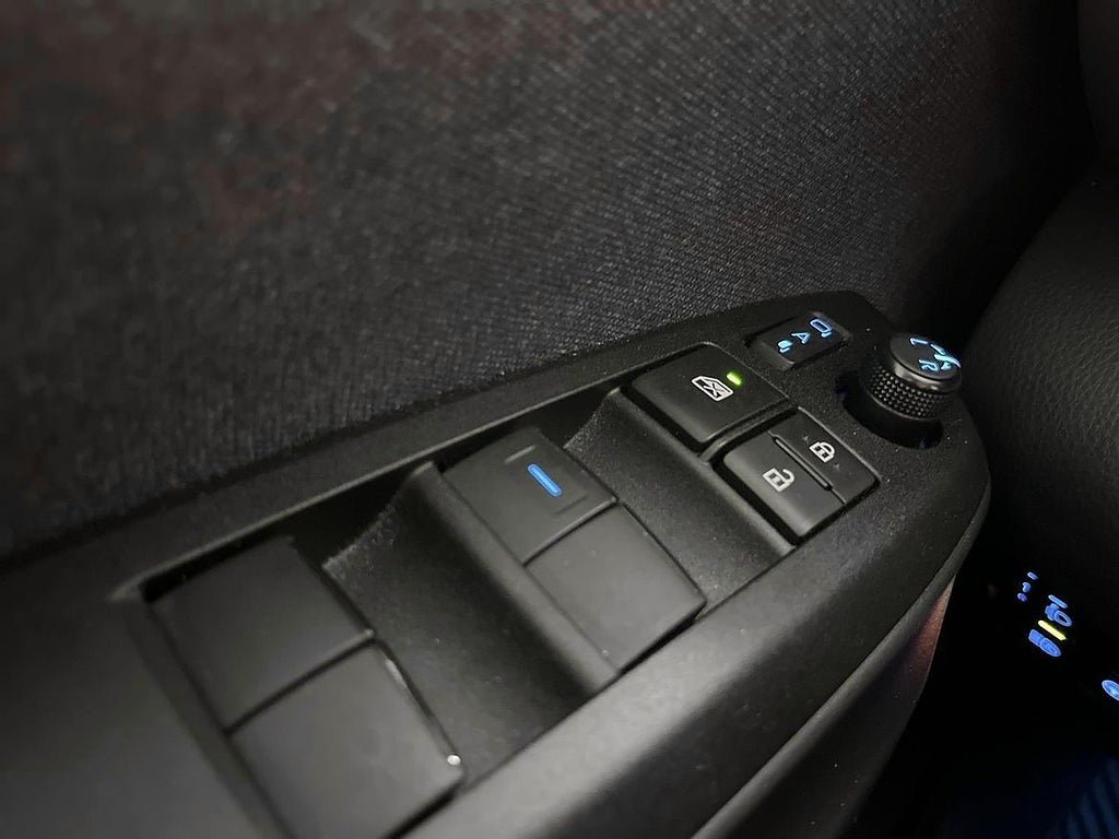 Vehicle Image 23