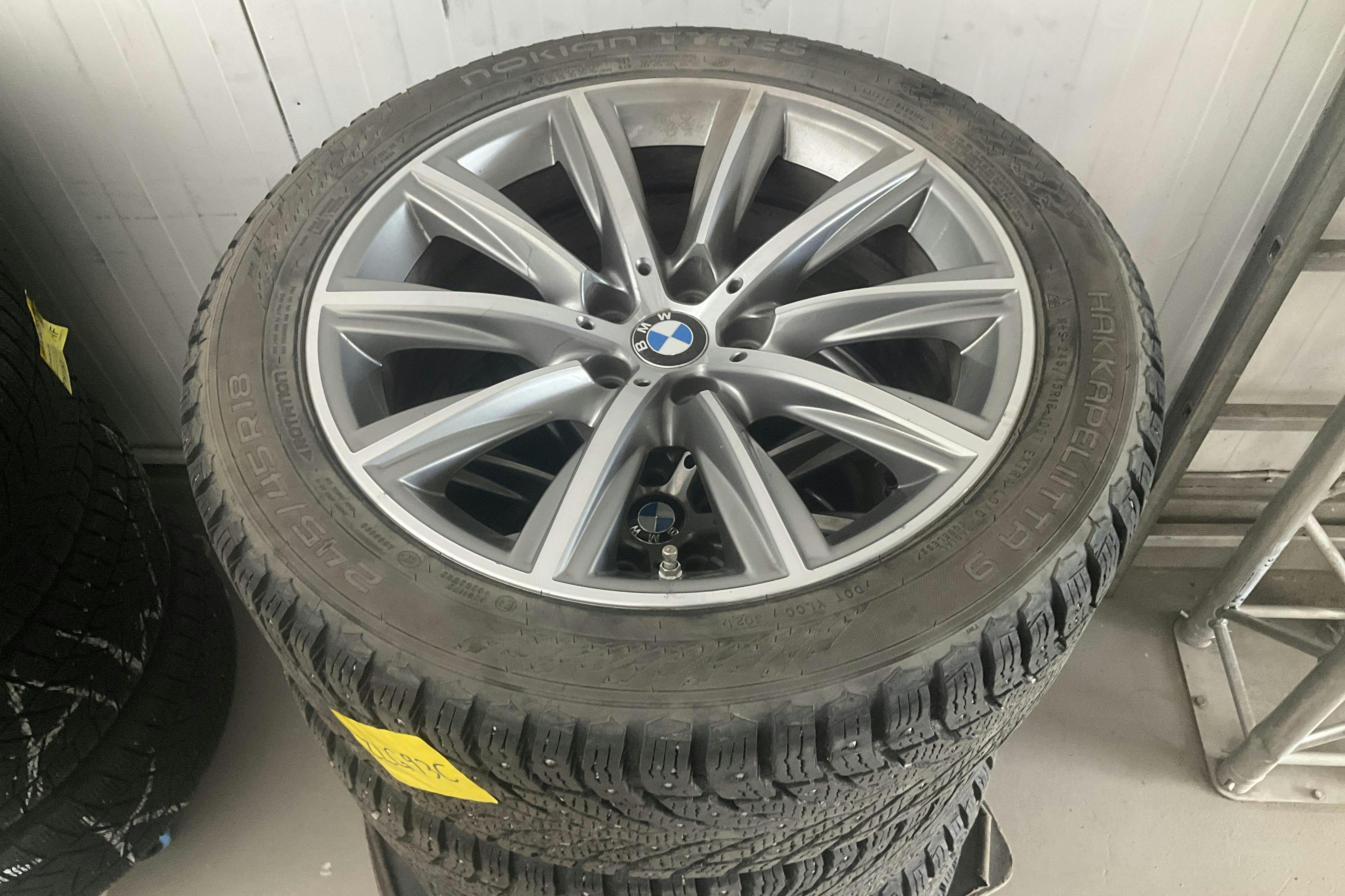 Vehicle Image 19