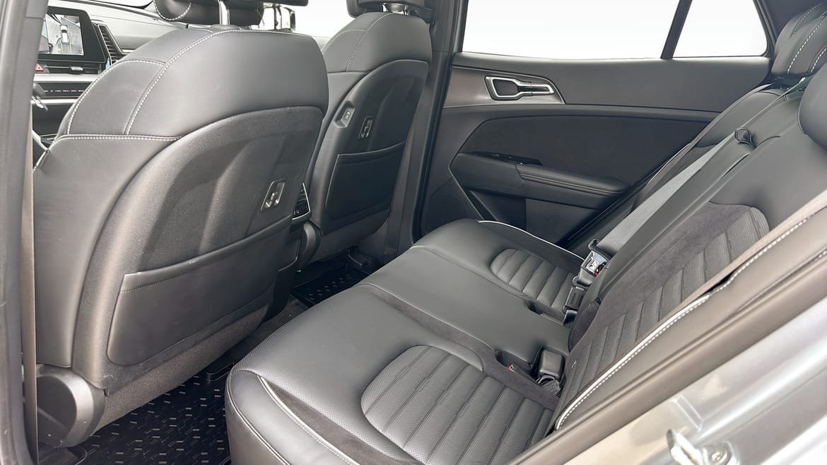 Vehicle Image 13