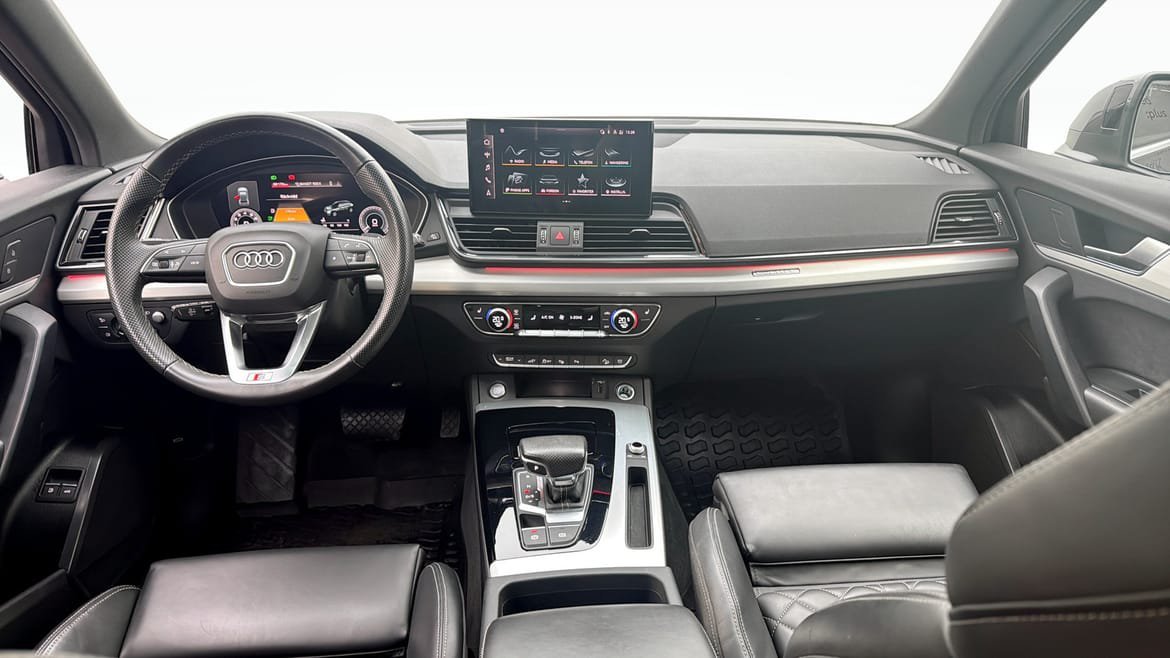 Vehicle Image 11