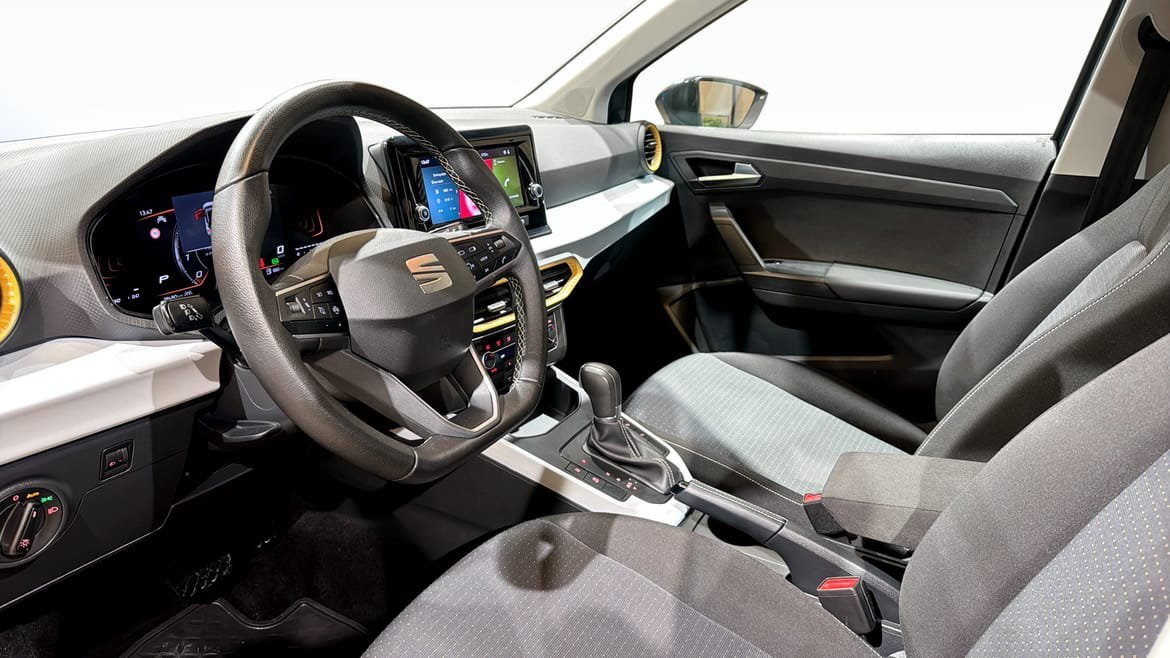Vehicle Image 7